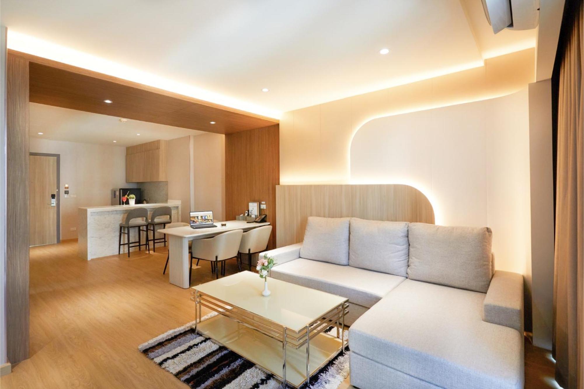 Golden City Rayong Hotel Exterior foto