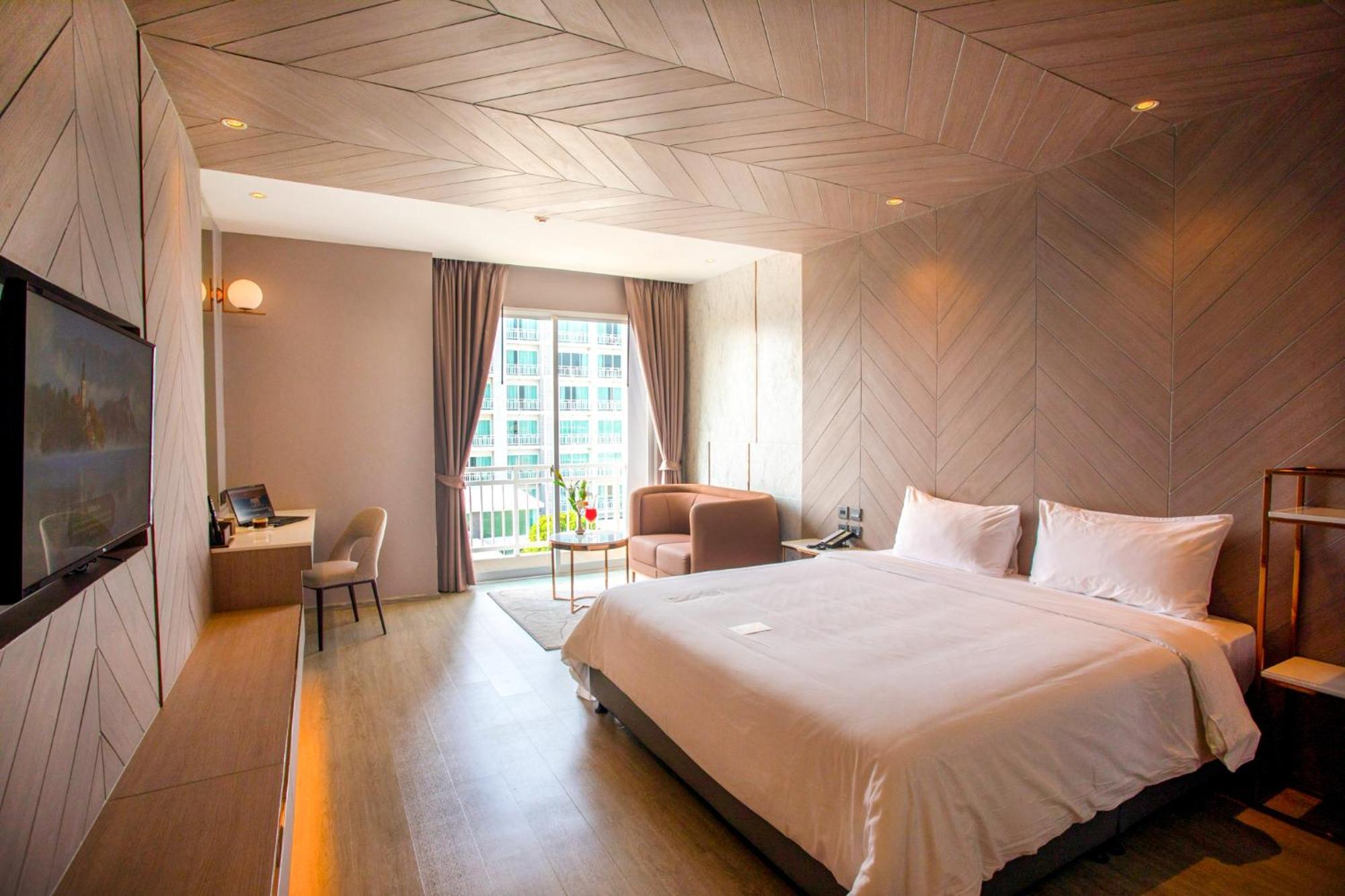 Golden City Rayong Hotel Exterior foto